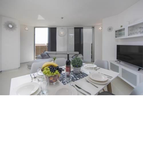 Luxury Apartments Gemini