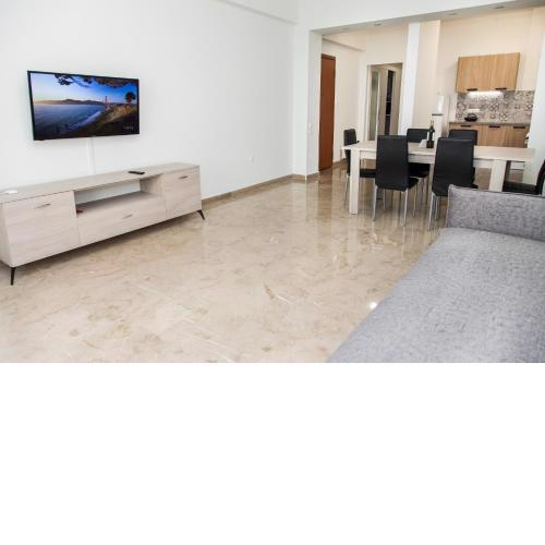 Luxury Apt in central Athens!