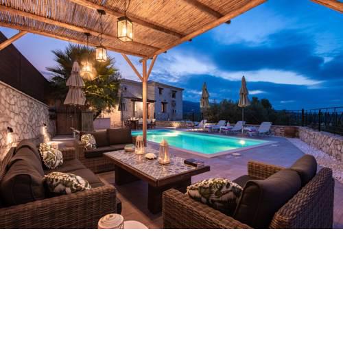 Luxury B&B Villa Mouzaki