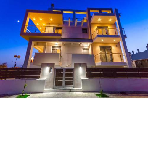 Luxury Beachfront Villa in Pefkakia-Volos