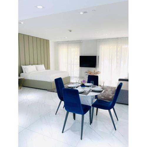 Luxury Casa Premium Studio Apartments - with Full Kitchen, Balcony at JBR Beach
