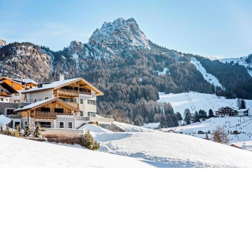 Luxury Chalet Plazola