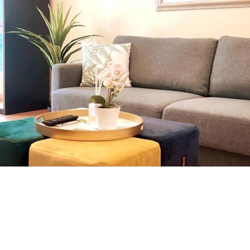 Luxury condo in Dubai Marina -Home away from home!