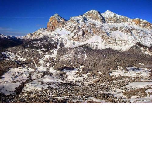 Luxury Cortina