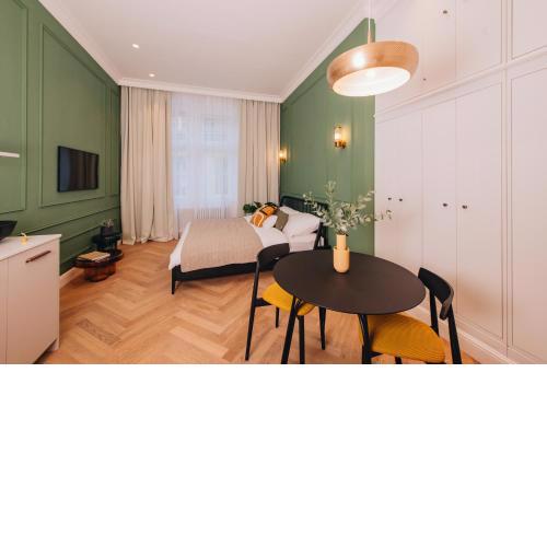 Luxury Design Apartment at Old Town Square with Air Condition