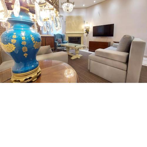 Luxury Detached house