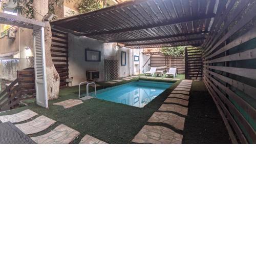 Luxury family friendly villa with private entrance , parking and pool