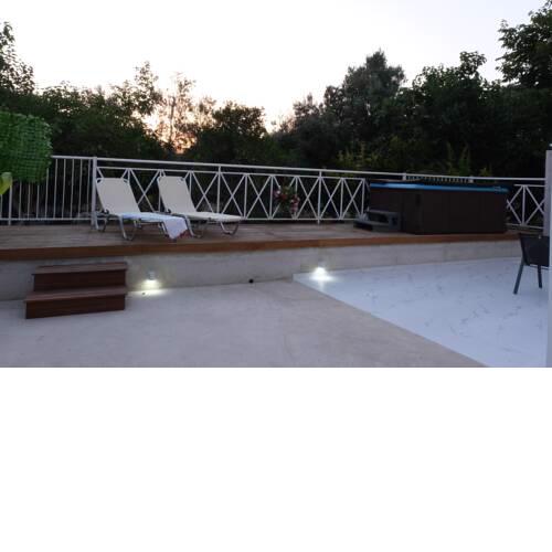 Luxury Fani House Next to Harbor area with Jacuzzi