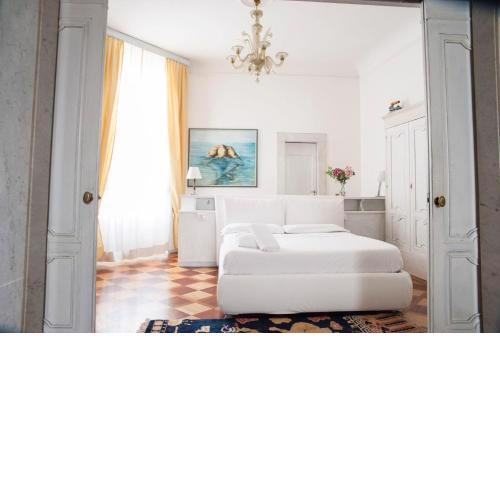 LUXURY FLAT IN FLORENCE CENTRE