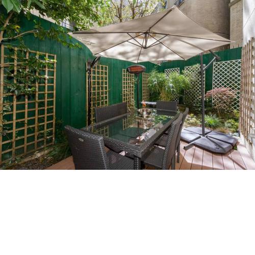 Luxury Flat with patio garden