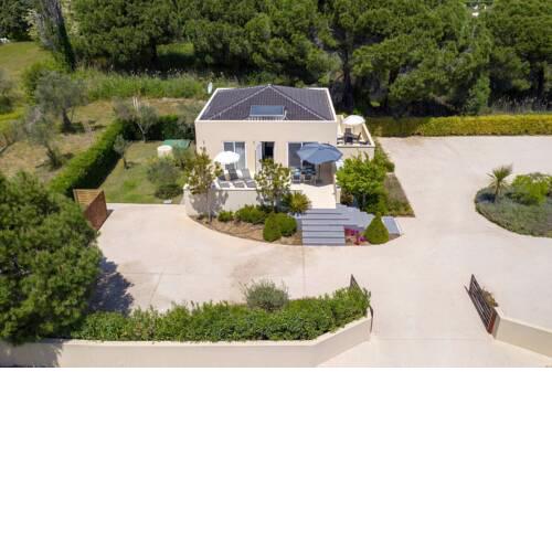 Luxury Halkidiki Villa River Beach Villa Private Terrace Beautiful Garden 2 BDR Vourvourou