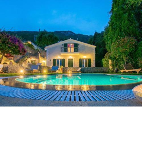Luxury Holiday Home in Korfu with Private Swimming Pool