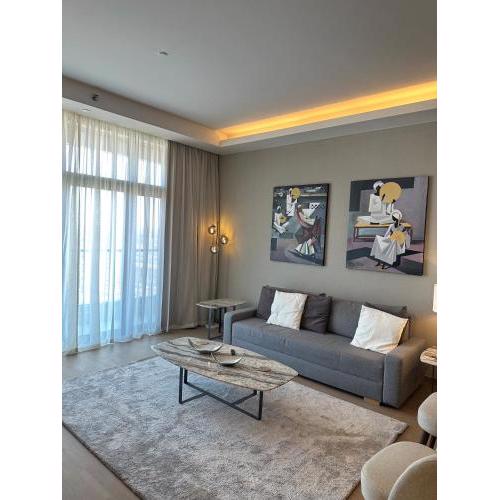 Luxury Hotel apt at Aeon Towers