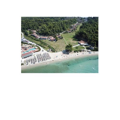 Luxury house in Elani beach 100m by the sea