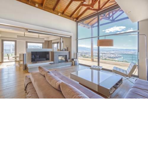 Luxury House Mystique