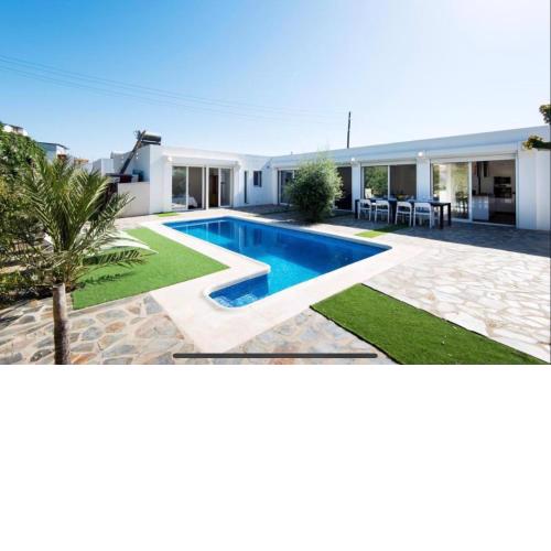 Luxury House, Piscina y Playa RV