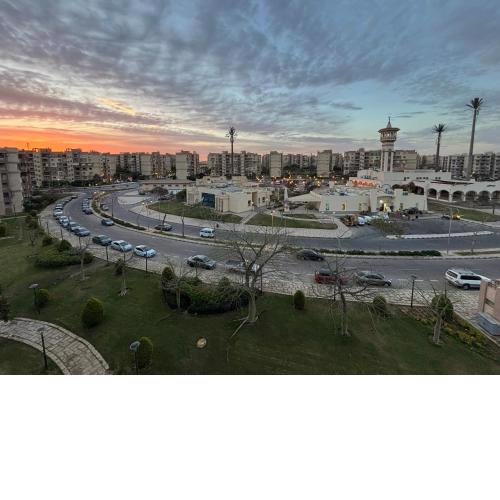 Luxury Inn: 3BR Amazing View in Madinaty B6