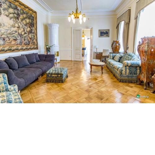 Luxury location, garden and terrace. City Center