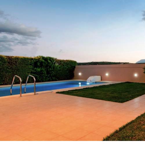 Luxury Maisonette in Heraklion with private pool.