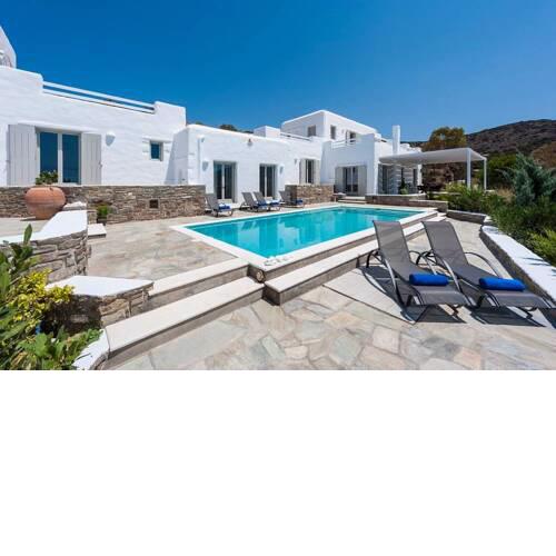 Luxury Niriides Villas