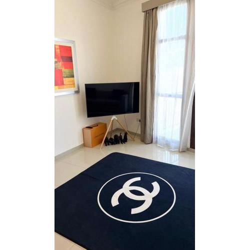 Luxury one bedroom apartment, pool, gym, sauna