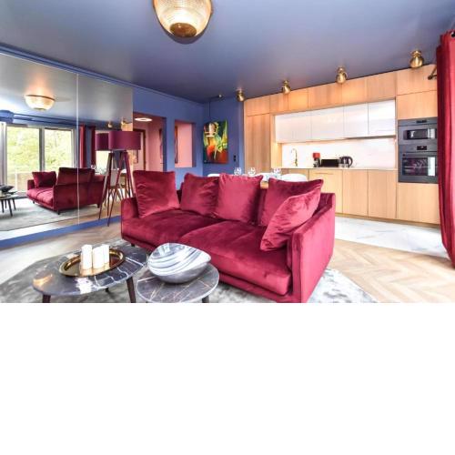 luxury Paris La Vie En Rose jacuzzi terrasse Parking