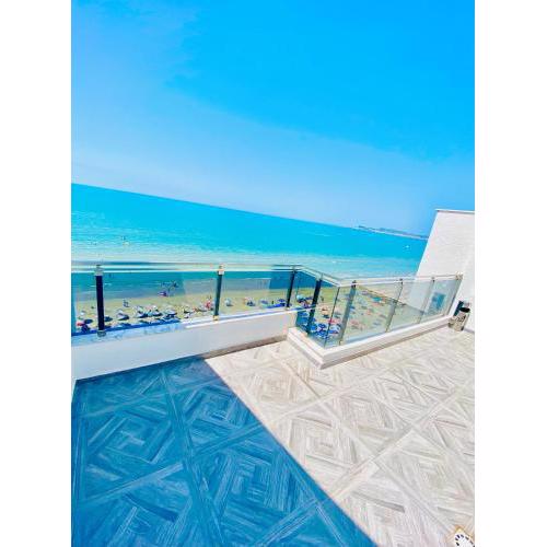 luxury Penthouse shkembi kavajes
