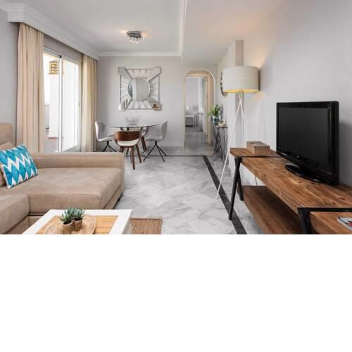 Luxury Penthouse walking distance from Puerto Banus