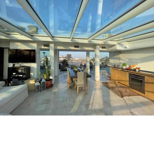Luxury Penthouse with Stunning View and Hammam