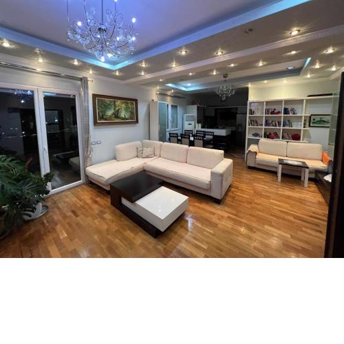 Luxury Rooftop Apartament