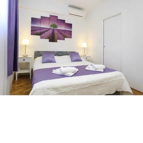 Luxury Rooms ELA