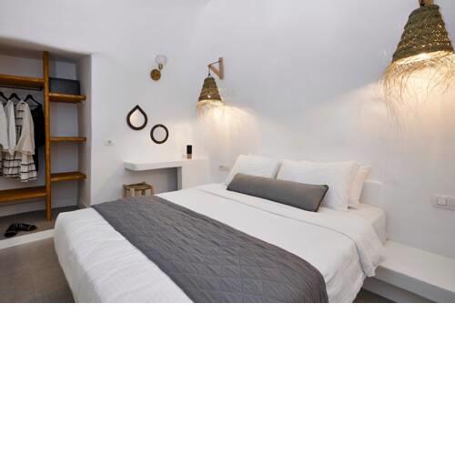 Luxury Santorini Villa Superior Cave Villa Outdoor Hot Tub Oia