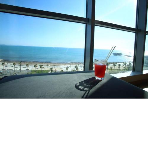 Luxury Sea View Apartment