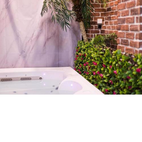 Luxury Spa YourHostHelper