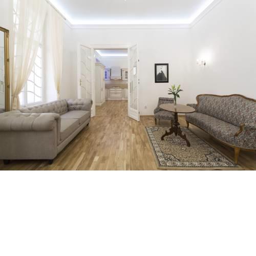 Luxury spacious apartment in Old Town Prague