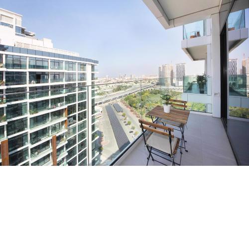Luxury StayCation - Park Gate Residences Tower B