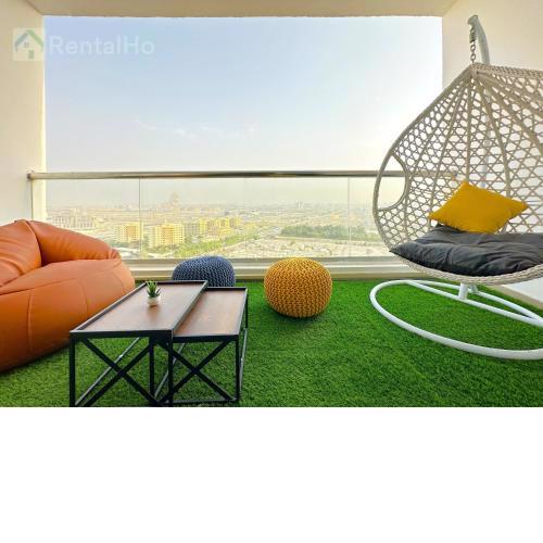 Luxury Stop w/ BoHo Design & Sea View in Marina