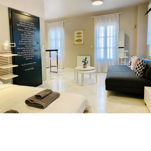 Luxury Studio in Historical Center, Syntagma-Plaka