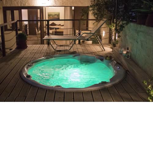 Luxury Suites in Panormo