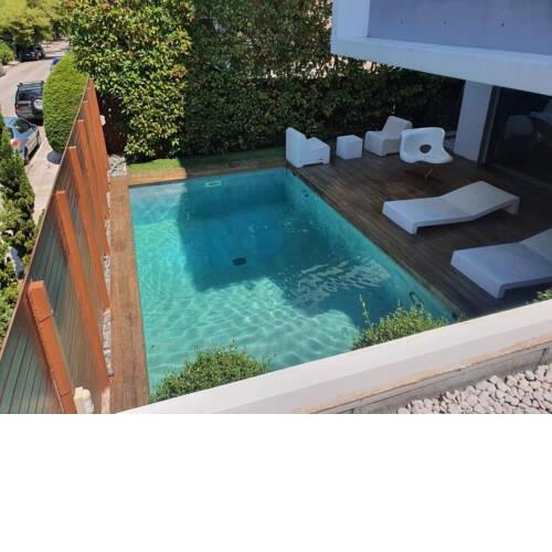 Luxury Three-Bedroom Apartment with Private Pool and Sea View