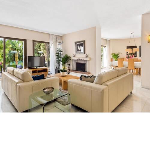 Luxury villa 2 puerto banus
