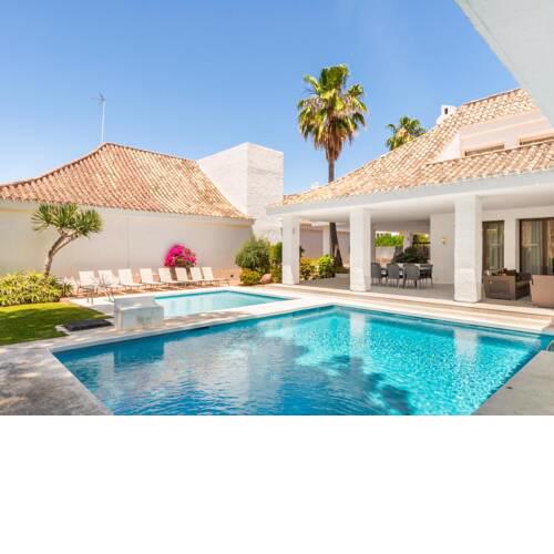 Luxury villa 4 puerto banus