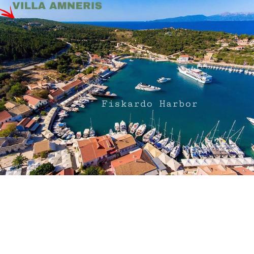 Luxury villa above emblisi beach , with heated pool !