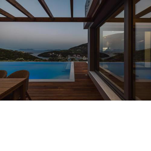 Luxury Villa Almi