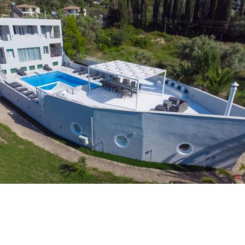 Luxury Villa Boat House
