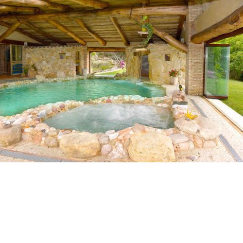 Luxury villa Colle dell'Asinello ,proprietari , Price all inclusive Pool Heating 30 C & area SPA h 24, near ORVIETO