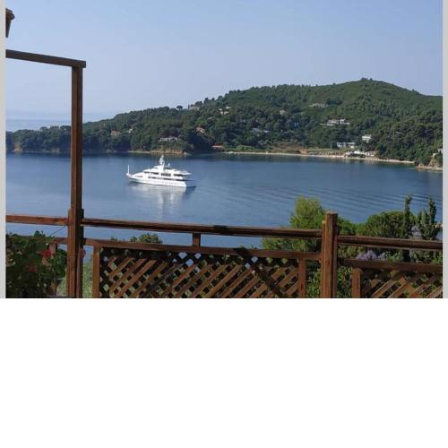 Luxury Villa in Sklithri