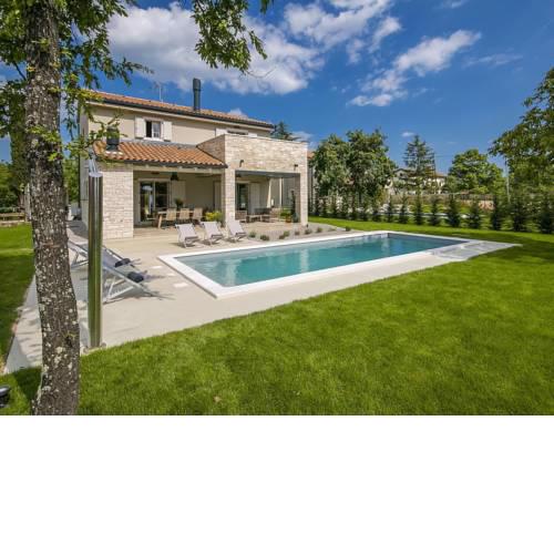 Luxury Villa in zminj with Private Pool