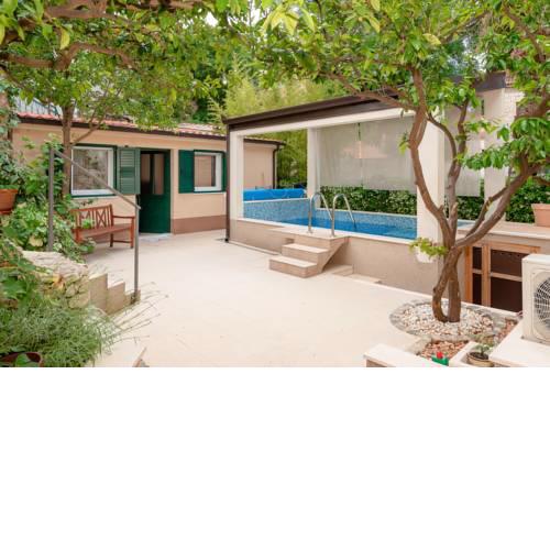 Luxury Villa Roza