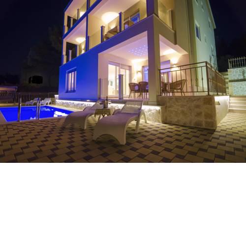 Luxury Villa Star Lights